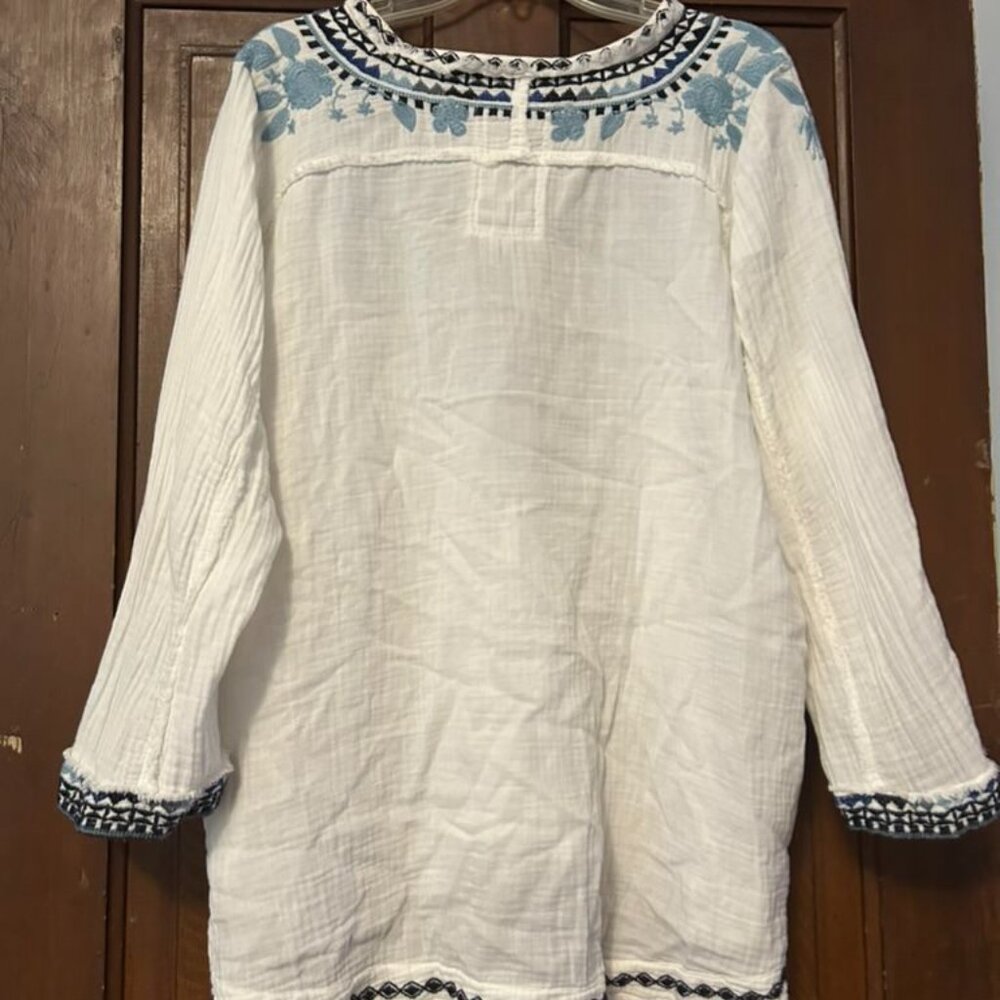 Johnny Was Vedera Gauze Embroidered Peasant blouse Large - Picture 2 of 3